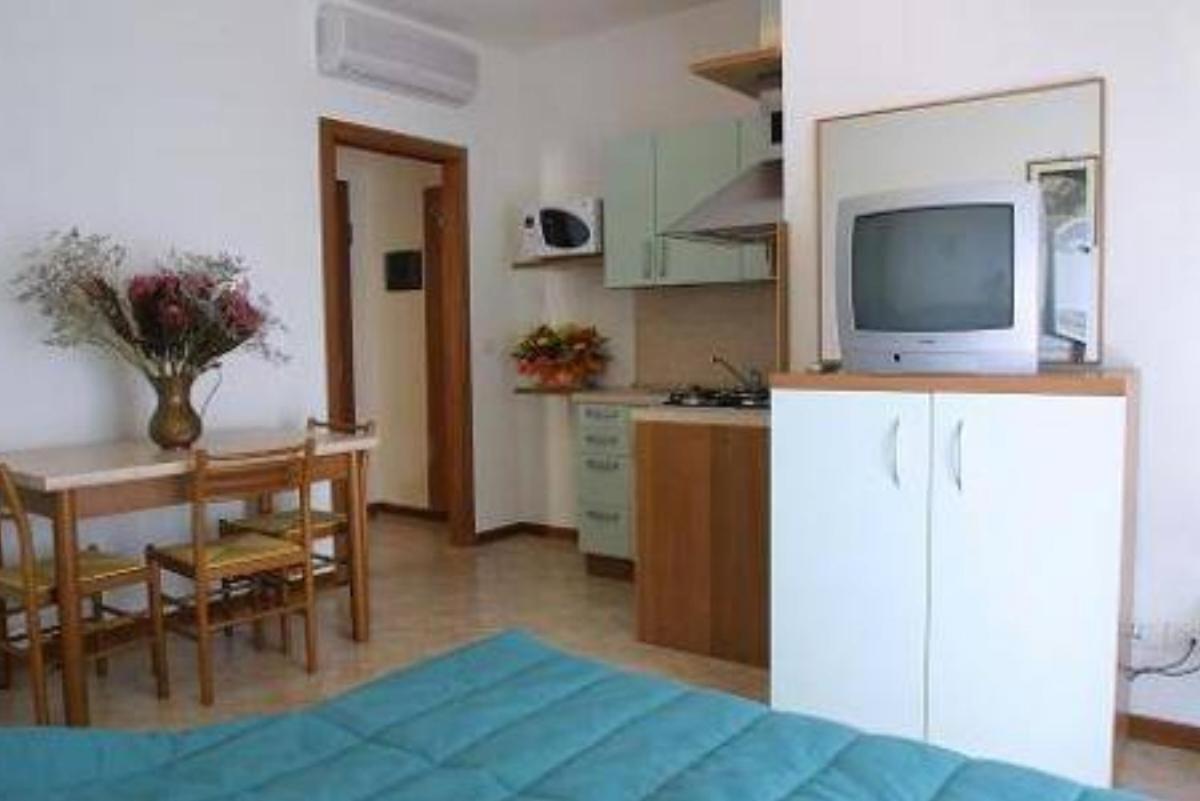 Residence Mini Sayonara Τζεσόλο Λίντο Εξωτερικό φωτογραφία
